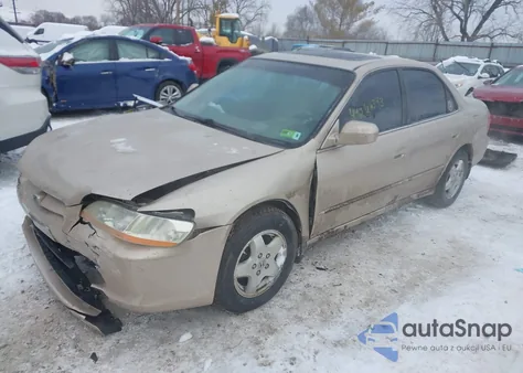 2000 Honda Accord 3.0 Ex from USA, damaged, VIN 1HGCG1657YA015992